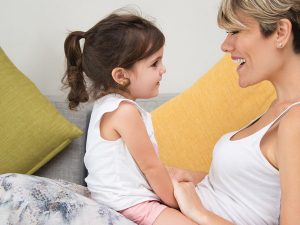 5 Cara Berbicara yang Baik dengan Anak